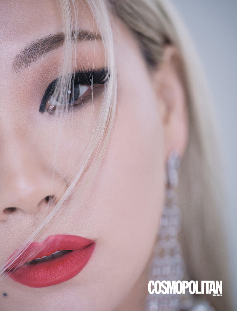 Image CL The Alpha Female