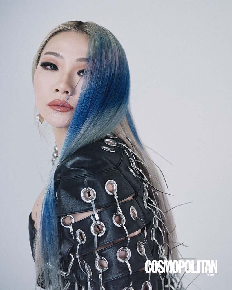 Image CL The Alpha Female